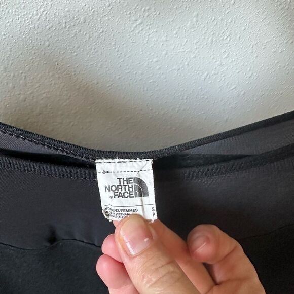 WOMENS NORTH FACE TOP SIZE SMALL - Picture 3 of 3